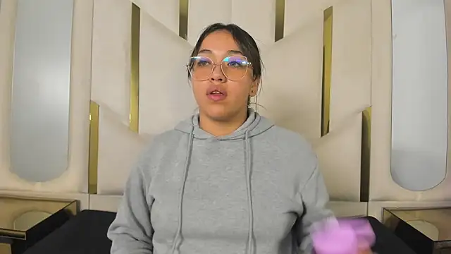 IsabellRodriguez18 online show from 02-21-26, 03:41