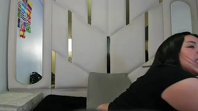 Snapshot of IsabellRodriguez18 chatting on 07-05-26, 03:44 IsabellRodriguez18 online show from 07-05-26, 03:44