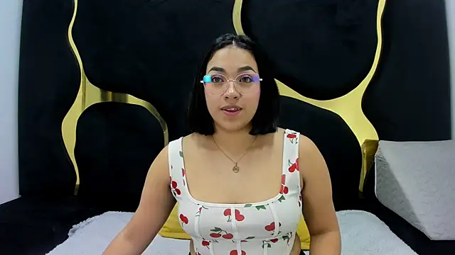 IsabellRodriguez18 online show from 11-11-25, 03:12