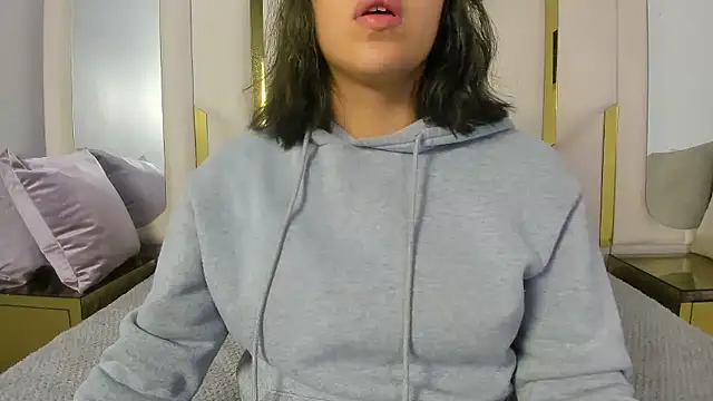 IsabellRodriguez18 online show from 01-11-26, 02:07