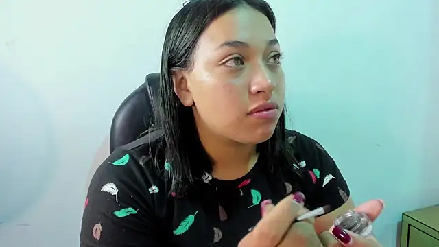 IsabellRodriguez18 online show from 05-27-26, 03:25