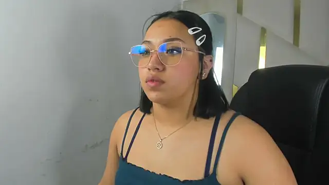 IsabellRodriguez18 online show from 12-03-25, 04:57