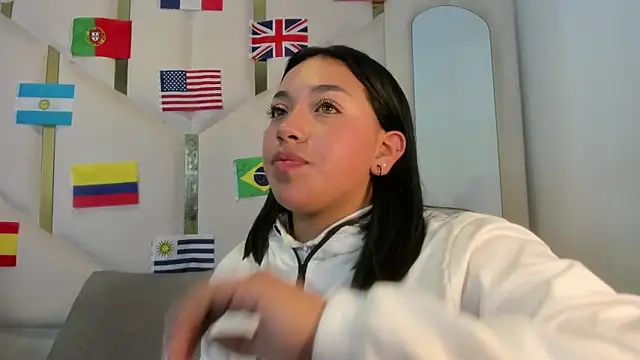 Snapshot of IsabellRodriguez18 chatting on 06-14-26, 04:35 IsabellRodriguez18 online show from 06-14-26, 04:35