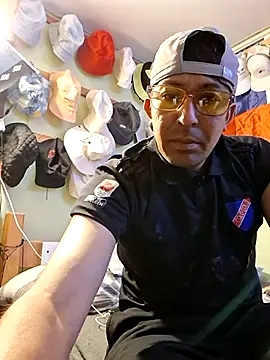 zeus2630 online show from 12-14-25, 09:53