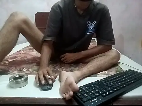 Snapshot of IamRentedBoybfriend chatting on 10-02-25, 09:07 IamRentedBoybfriend online show from 10-02-25, 09:07