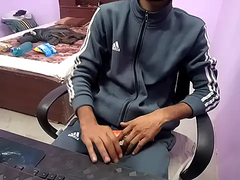 IamRentedBoybfriend online show from 01-08-26, 05:24