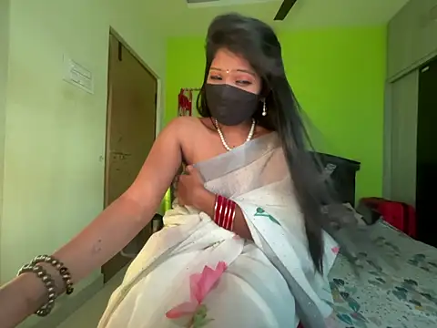 Snapshot of sexyhoney27 chatting on 03-13-25, 11:08 sexyhoney27 online show from 03-13-25, 11:08