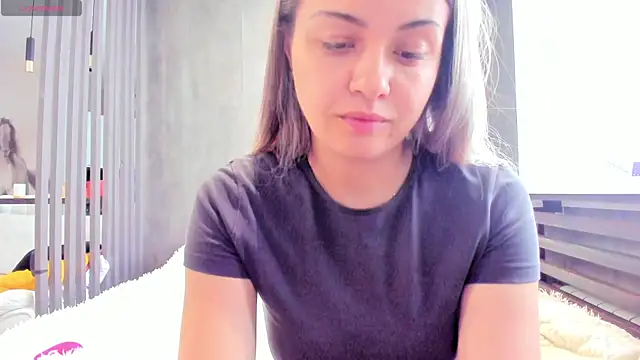 Snapshot of Mia___murrr chatting on 06-11-26, 03:36 Mia murrr online show from 06-11-26, 03:36