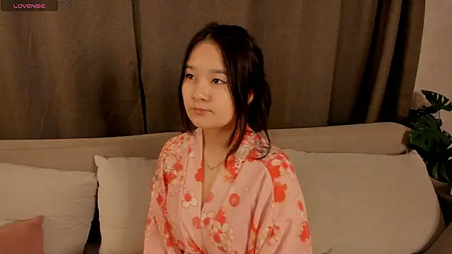 Maekko online show from 03-06-26, 05:19