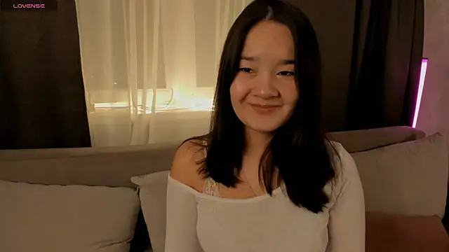 Maekko online show from 02-13-26, 06:19