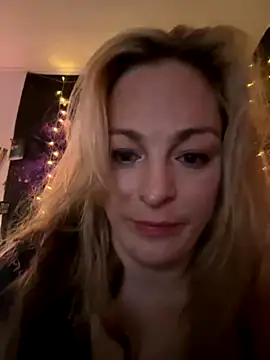 kayNkris online show from 10-23-25, 06:45