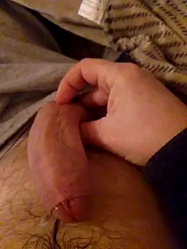 Snapshot of MaxiFabry chatting on 02-14-25, 08:48 MaxiFabry online show from 02-14-25, 08:48