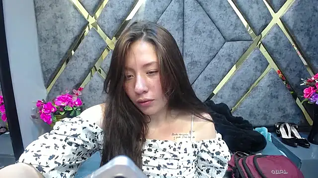 Snapshot of alison_deep chatting on 04-22-26, 03:24 alison deep online show from 04-22-26, 03:24
