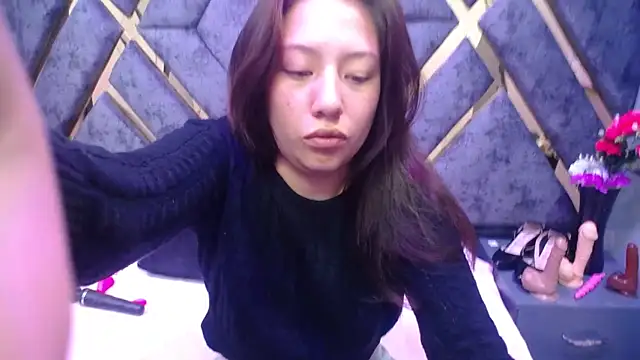 Snapshot of alison_deep chatting on 05-14-26, 04:42 alison deep online show from 05-14-26, 04:42