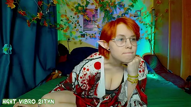 TrickyKitsune online show from 10-27-25, 01:45