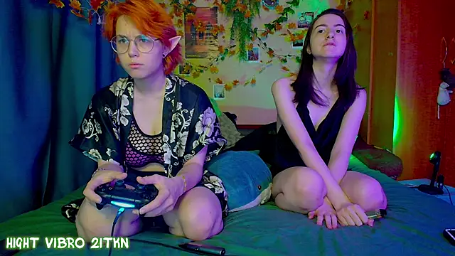 TrickyKitsune online show from 11-23-25, 02:16