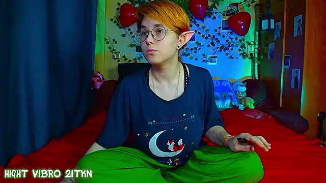 TrickyKitsune online show from 03-02-26, 03:19