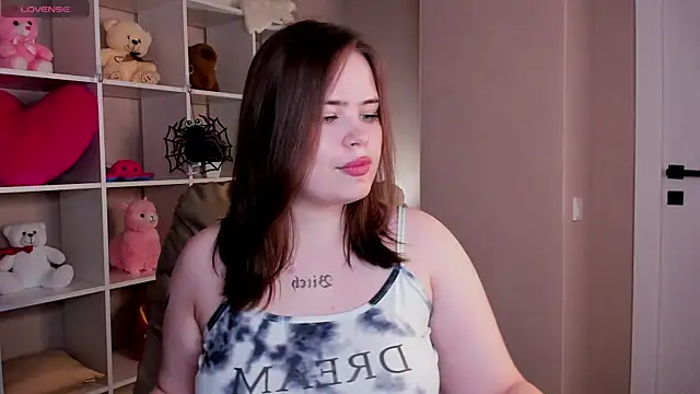 EricaElliott online show from 11-18-25, 09:34