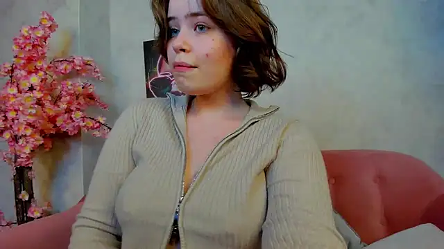 Snapshot of EricaElliott chatting on 02-04-25, 01:38 EricaElliott online show from 02-04-25, 01:38