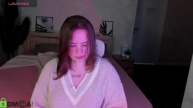 Snapshot of EricaElliott chatting on 10-25-25, 01:27 EricaElliott online show from 10-25-25, 01:27