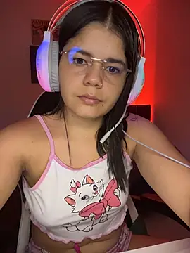 Snapshot of pretty_angela1 chatting on 02-28-26, 10:04 pretty angela1 online show from 02-28-26, 10:04