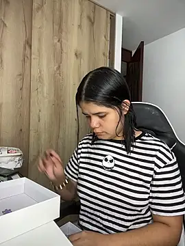 pretty angela1 online show from 12-04-25, 12:26