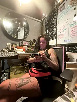 Eden Darkskye online show from 10-15-25, 01:59