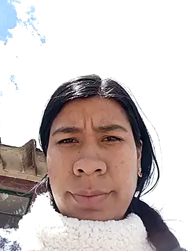 Snapshot of Pamelamilkk_1007 chatting on 11-22-25, 03:44 Pamelamilkk 1007 online show from 11-22-25, 03:44