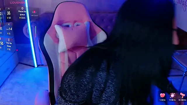 evanew  online show from 10-24-25, 04:50