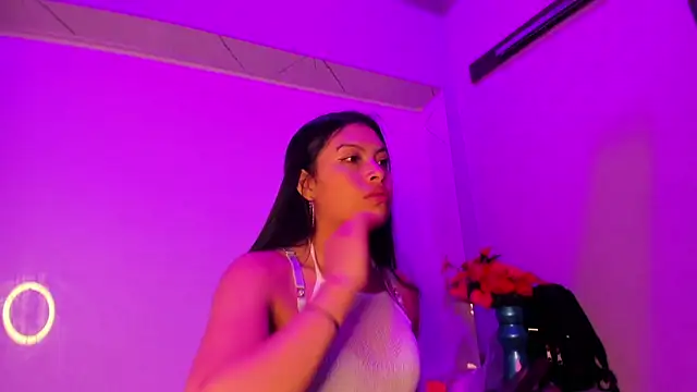 Chloe Martini online show from 10-09-25, 03:18