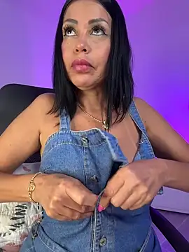 KarolRubi1 online show from 03-08-26, 02:04