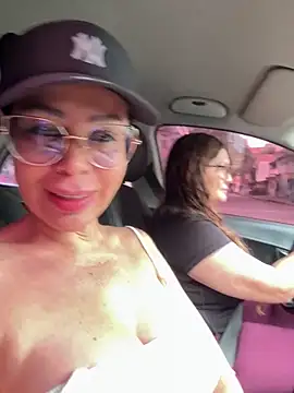 KarolRubi1 online show from 11-19-25, 01:22