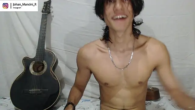 Snapshot of Johan_Mancini_R chatting on 10-18-25, 09:06 Johan Mancini R online show from 10-18-25, 09:06