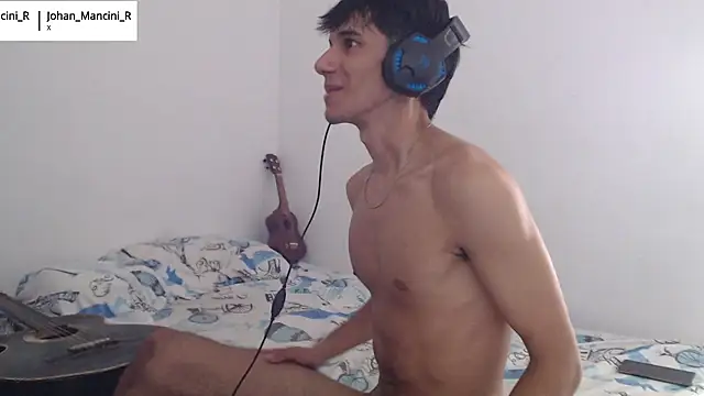 Snapshot of Johan_Mancini_R chatting on 01-11-25, 09:15 Johan Mancini R online show from 01-11-25, 09:15