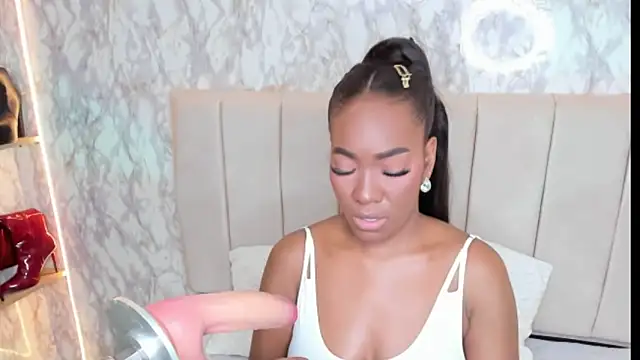 whiitneyfox online show from 11-25-25, 11:27