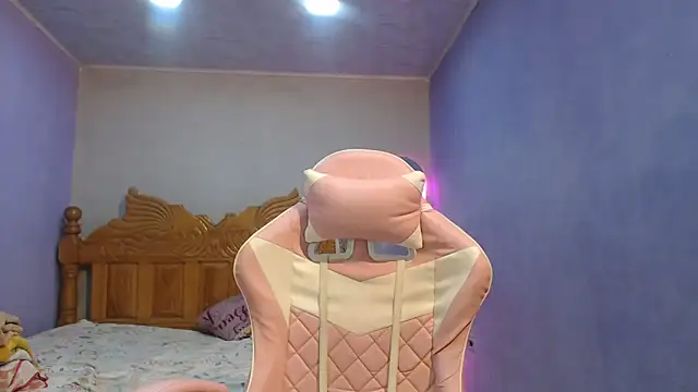 Coral0403 online show from 02-02-26, 07:46