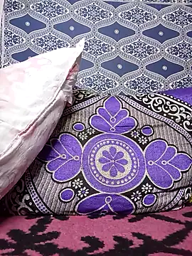 Snapshot of dandilaa chatting on 09-30-25, 10:54 dandilaa online show from 09-30-25, 10:54