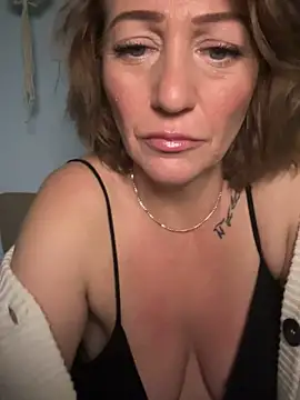 AlessasRoom online show from 10-12-25, 06:48