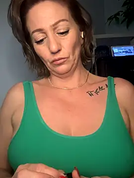 AlessasRoom online show from 10-02-25, 07:56