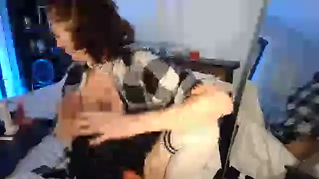 AlessasRoom online show from 11-18-25, 07:22