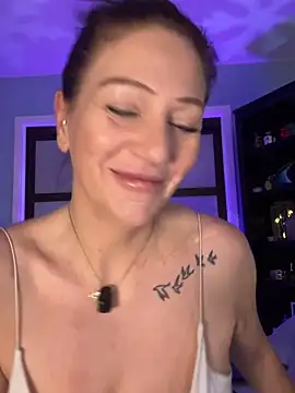 AlessasRoom online show from 12-23-25, 09:30