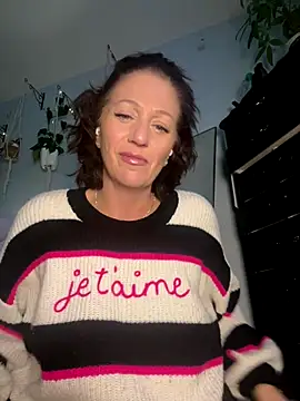 AlessasRoom online show from 11-16-25, 09:51