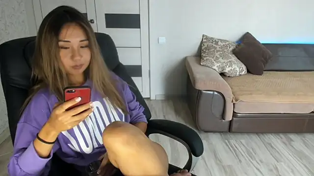 karishee online show from 10-24-25, 07:46