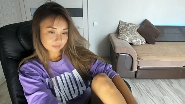 karishee online show from 10-19-25, 08:00