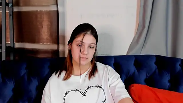 GuinevereGell online show from 12-27-24, 08:35