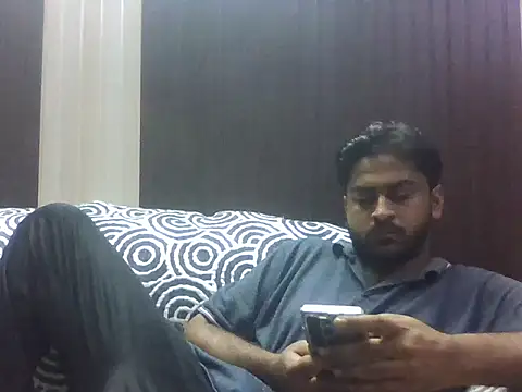 Snapshot of indihotguy chatting on 10-01-25, 02:10 indihotguy online show from 10-01-25, 02:10