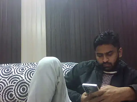 indihotguy online show from 02-08-26, 08:23