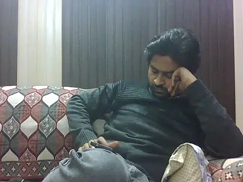 indihotguy online show from 12-16-25, 06:45