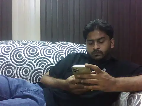 Snapshot of indihotguy chatting on 09-23-25, 02:13 indihotguy online show from 09-23-25, 02:13