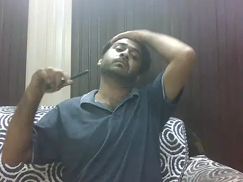 Snapshot of indihotguy chatting on 09-10-25, 01:32 indihotguy online show from 09-10-25, 01:32